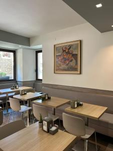 Restaurant o un lloc per menjar a Hotel Moniga