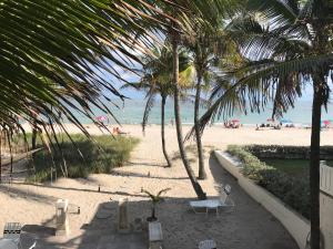 Gallery image of Courtyard Villa Hotel in Fort Lauderdale