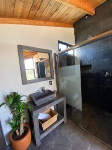 Et badeværelse på Las Cabañas Mavoro + 53 billeder
