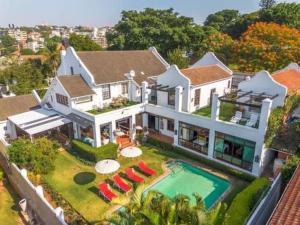 an aerial view of a house with a swimming pool at Heavens stay in Vosburg