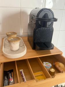 Gallery image of Mourillon Chic Studio Clim & Plages in Toulon +5 photos