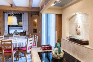 Posedenie v ubytovaní udanypobyt Apartament Sauna Fun