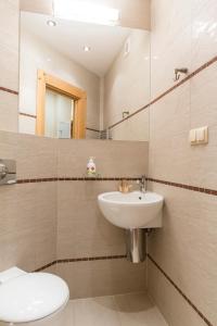 Kúpeľňa v ubytovaní udanypobyt Apartament Sauna Fun