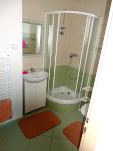A bathroom at Penzión Gardoš