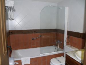 Vannituba majutusasutuses Hotel Rural El Rocal