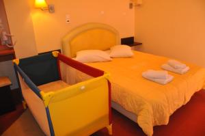 Letto o letti in una camera di Hotel Drosia