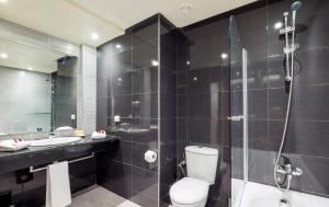 Koupelna v ubytování Hotel Ayoub & Spa