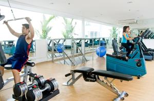 Fitness centrum a/nebo fitness zařízení v ubytování St Giles Hotel Makati