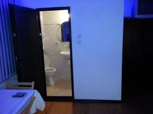 A bathroom at Guest House Drakite