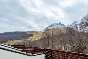 Γενική θέα στο βουνό ή θέα στο βουνό από  αυτό το ξενοδοχείο διαμερισμάτων