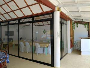 Gallery image of Artistic Beach Resort in Maricalom