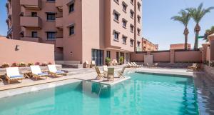 Bazén v ubytování Hotel Ayoub & Spa nebo v jeho okolí