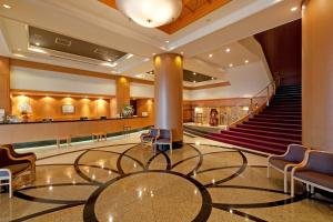 Vstupní hala nebo recepce v ubytování Kanku Izumiotsu Washington Hotel