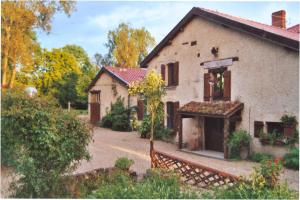 Zahrada ubytování LOGIS Hôtel Le Chantoiseau