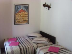 Кровать или кровати в номере Studio Porto Marina
