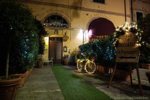 Gallery image of Camere Zimmer Rooms San Francesco in Buti