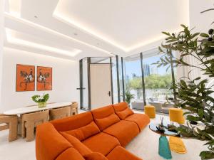 LUXX Live the Dubai Dream! Brand-New Designer Villa with Pools, Padel, Lift, Services