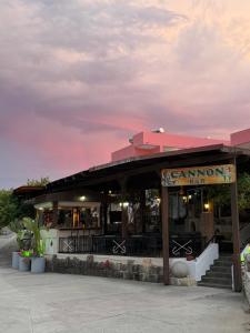 Sortida o posta de sol des de l'hostal o pensió