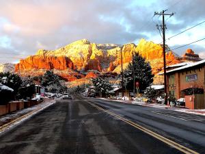 an empty street in front of a mountain at Designer King Studio Private Curated Cottage in Cottonwood