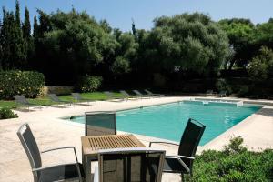 Bazén v ubytování Pula Golf Resort nebo v jeho okolí