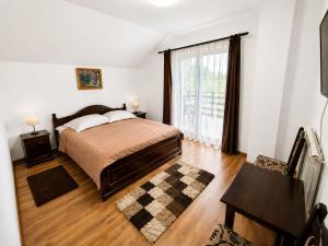 Gallery image of Pensiunea Casa Bucovineana in Cacica