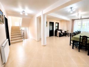 Gallery image of Pensiunea Casa Bucovineana in Cacica