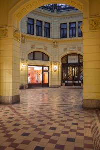Exteriér alebo vchod do ubytovania Octagon Main Square Apartment