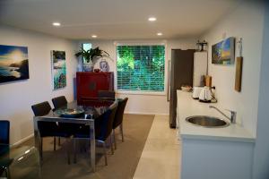 Gallery image of Sunny Glen Cottage in Waikanae