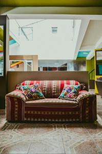 Svetainės erdvė apgyvendinimo įstaigoje Cuscopackers Hostels