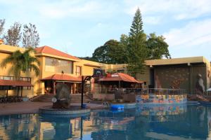 Bazén v ubytování Silent Shores Resort & Spa nebo v jeho okolí