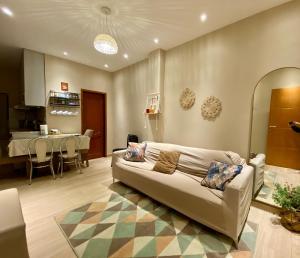 Foto de Apartamento RR Agradable y Moderno c 2 dormitorios y estacionamiento interno techado