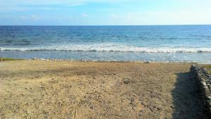 Gallery image of Serenity Beach Cottages in Utila