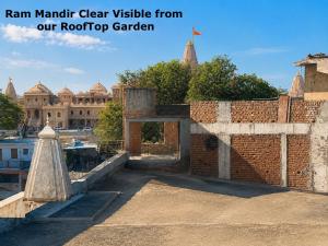 a view from the roof of the palace of rashtrapati cleaner visible from our at Devansh Palace Near Ram Mandir in Ayodhya