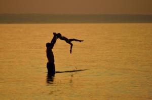 Goście zatrzymujący się w obiekcie Bajkowa Plaża - Amber