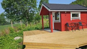 Gallery image of Rødseth gårdsovernatting Hytter in Molde