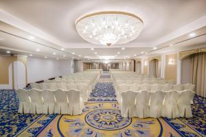 Posezení v ubytování Grand Excelsior Hotel - Bur Dubai + 37 fotografií