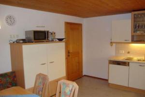 Kuchnia lub aneks kuchenny w obiekcie Ferienwohnung Nussbaum