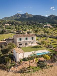an aerial view of a house with a swimming pool at Son Bennassar Etv 13601 in Felanitx