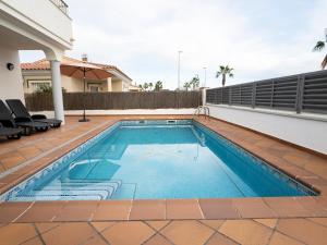 a swimming pool in a house at Villa Victor in Riumar