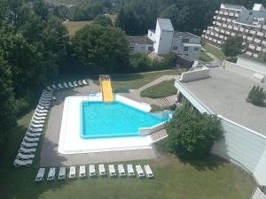 an overhead view of a swimming pool on a house at Ferienwohnung Wallner Rosi in Sankt Englmar