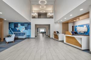 a lobby of a hospital with a waiting room at Holiday Inn Express Marble Falls by IHG in Marble Falls +30 photos