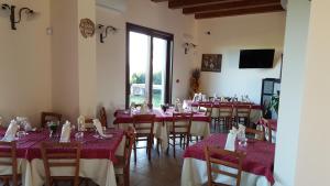 Εστιατόριο ή άλλο μέρος για φαγητό στο Oasi Di Francesca