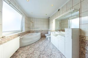 Kúpeľňa v ubytovaní Apartamenty Rodzinne Zdrojowe
