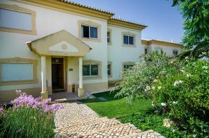 Zahrada ubytování Luz casas- 44 Fairview village Boavista