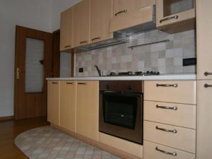 Kuchyňa alebo kuchynka v ubytovaní Appartamento Biancospino