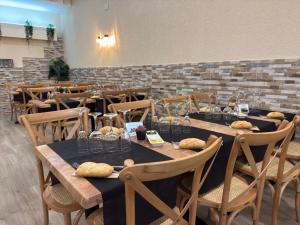 Restoran atau tempat lain untuk makan di Hostal Milenium