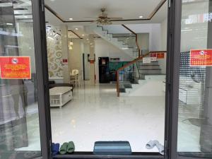a view of a hospital hallway from a window at LH APARTMENT DA NANG in Danang