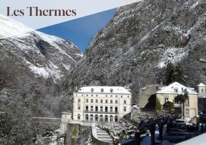 a picture of a building in front of a mountain at Studio 6, Eaux-Chaudes, proche Laruns & Espagne in Laruns +4 photos