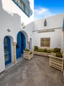 Gallery image of Dar El Nour - Authentic Tunisian Home Steps from the Sea in Hammamet
