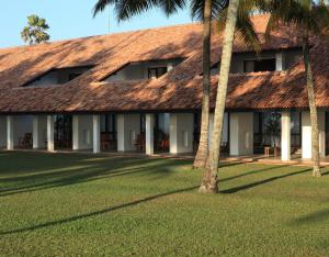 Tòa nhà nơi resort tọa lạc